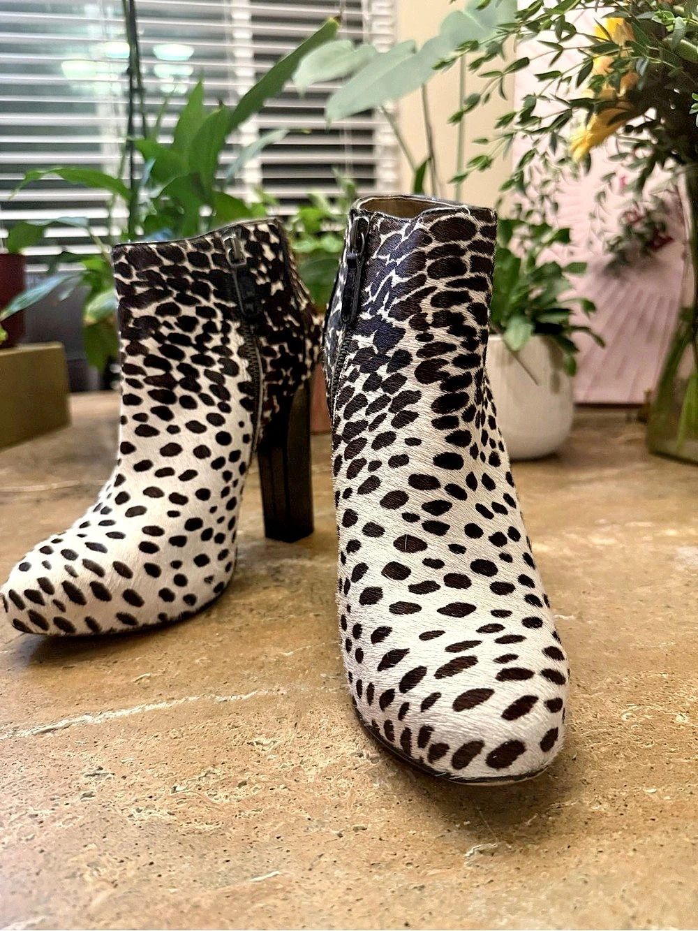 Ann Taylor Dark Brown & White Spotted Calf Hair Ankle Boots – Size 8M